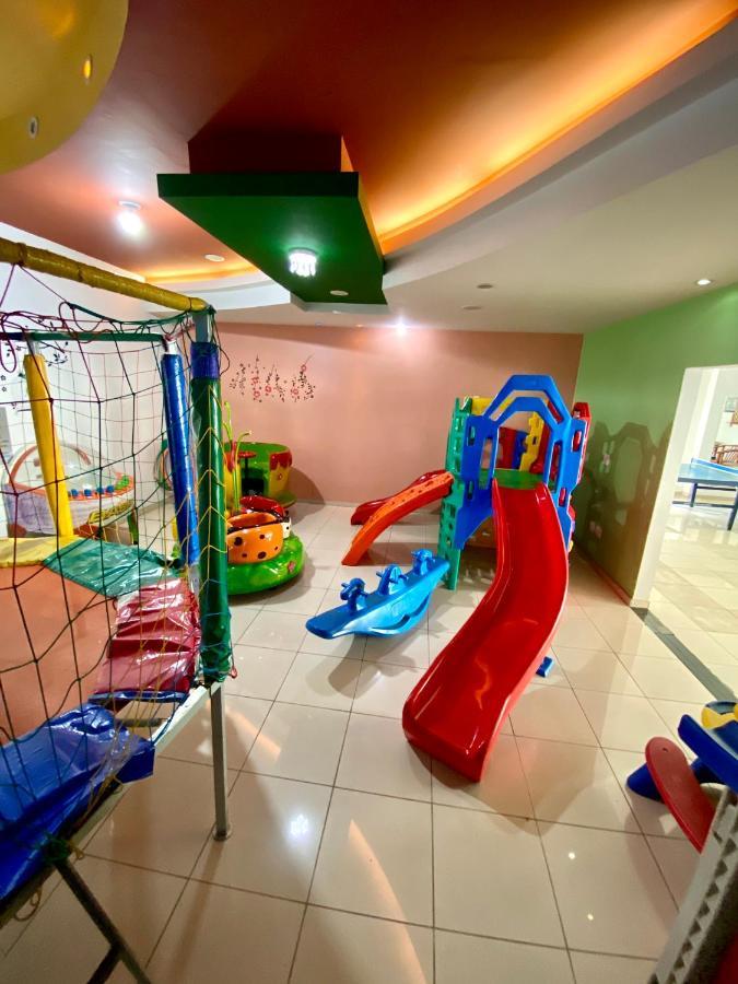 Constantino Hotel E Eventos Juiz de Fora Exterior foto An indoor playground in a shopping mall