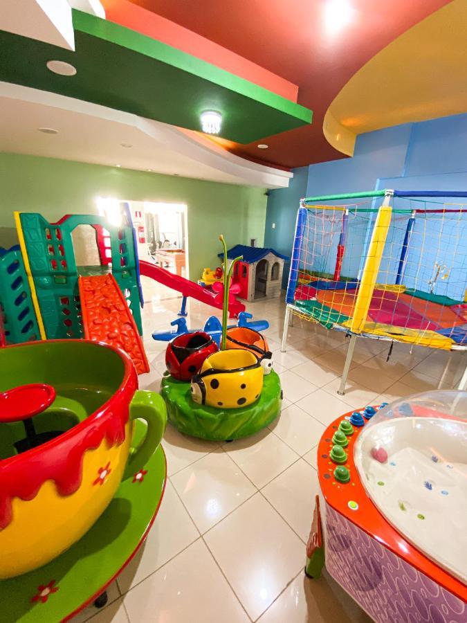 Constantino Hotel E Eventos Juiz de Fora Exterior foto An indoor playground