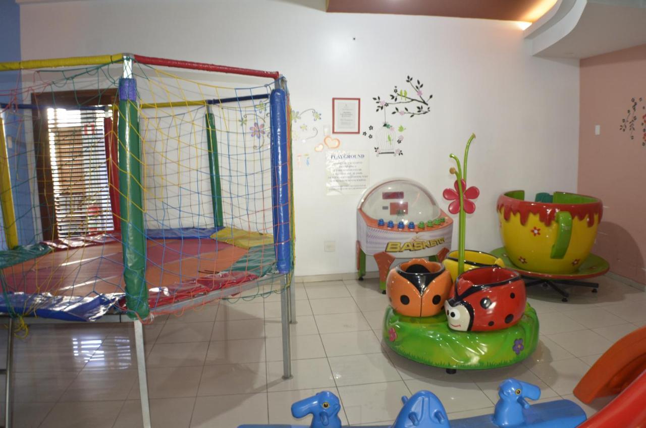 Constantino Hotel E Eventos Juiz de Fora Exterior foto A children's play area in a shopping mall