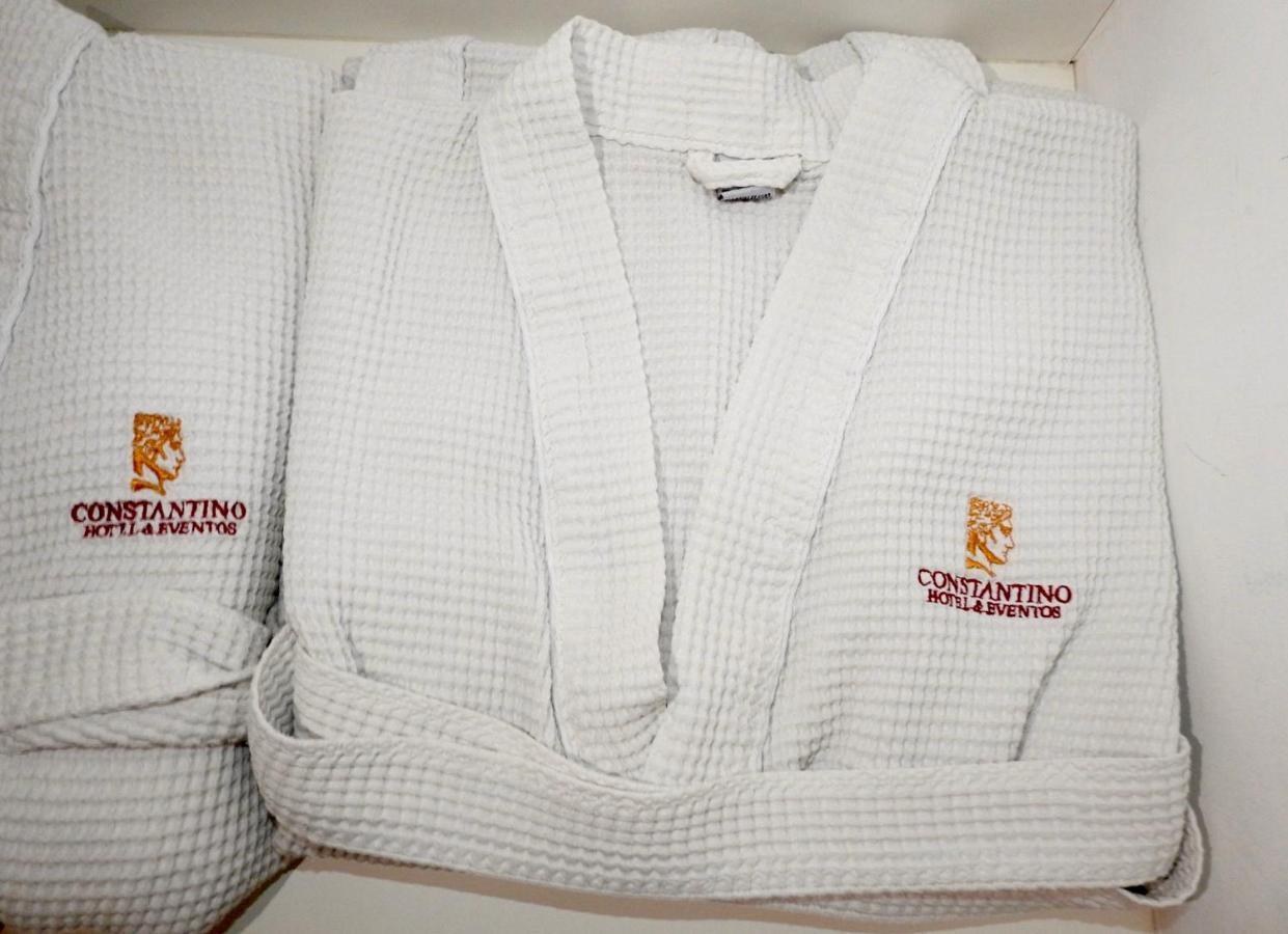 Constantino Hotel E Eventos Juiz de Fora Exterior foto A waffle bathrobe